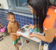 DIA DE PLANTAR RABANETES COM O CMEI REGIONAL SILVESTRE - PEQUENOS HORTICULTORES NO PROJETO COLORIR SUSTENTÁVEL